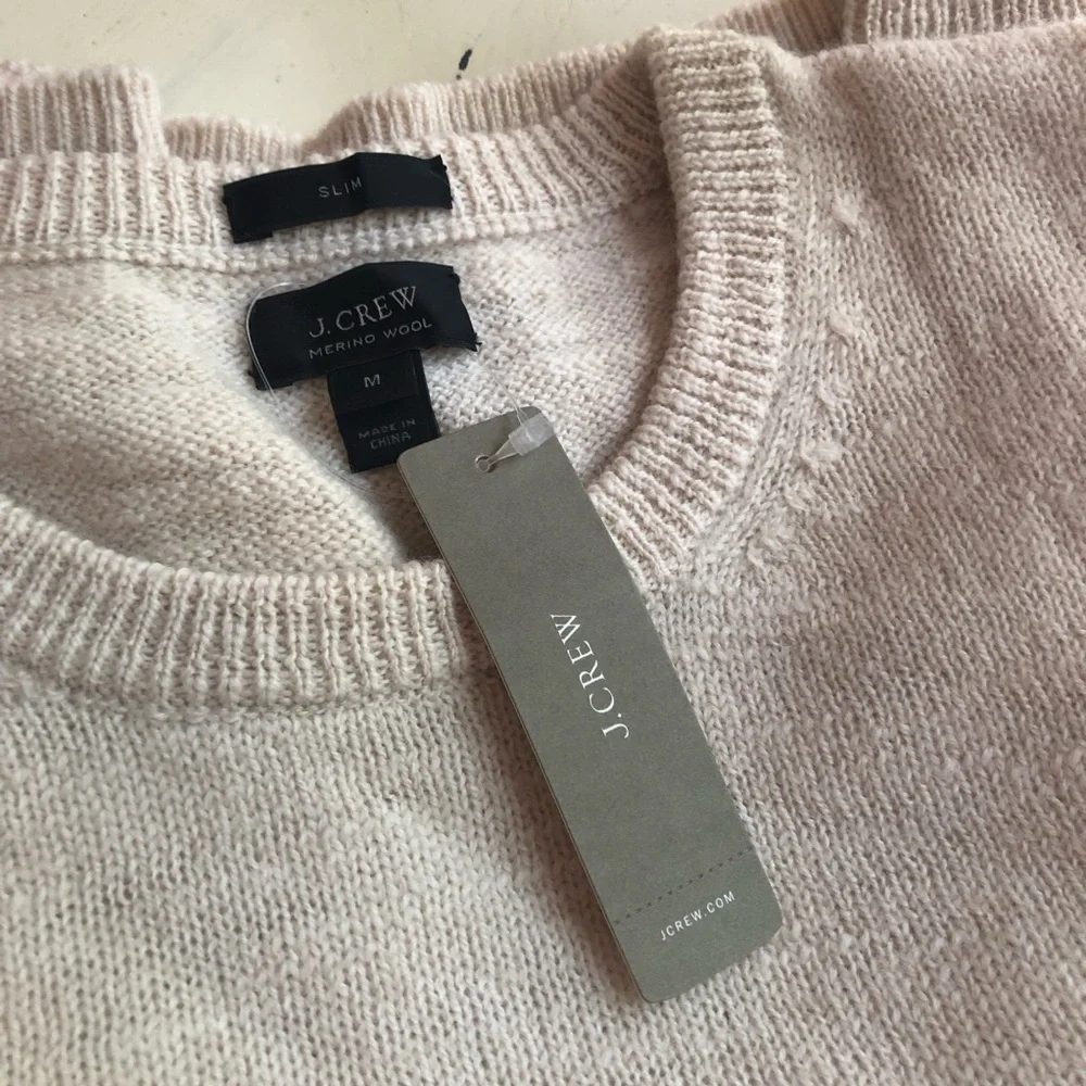 New w Tag: J Crew Slim Fit Slub Merino Wool Crewneck Sweater. Size Medium